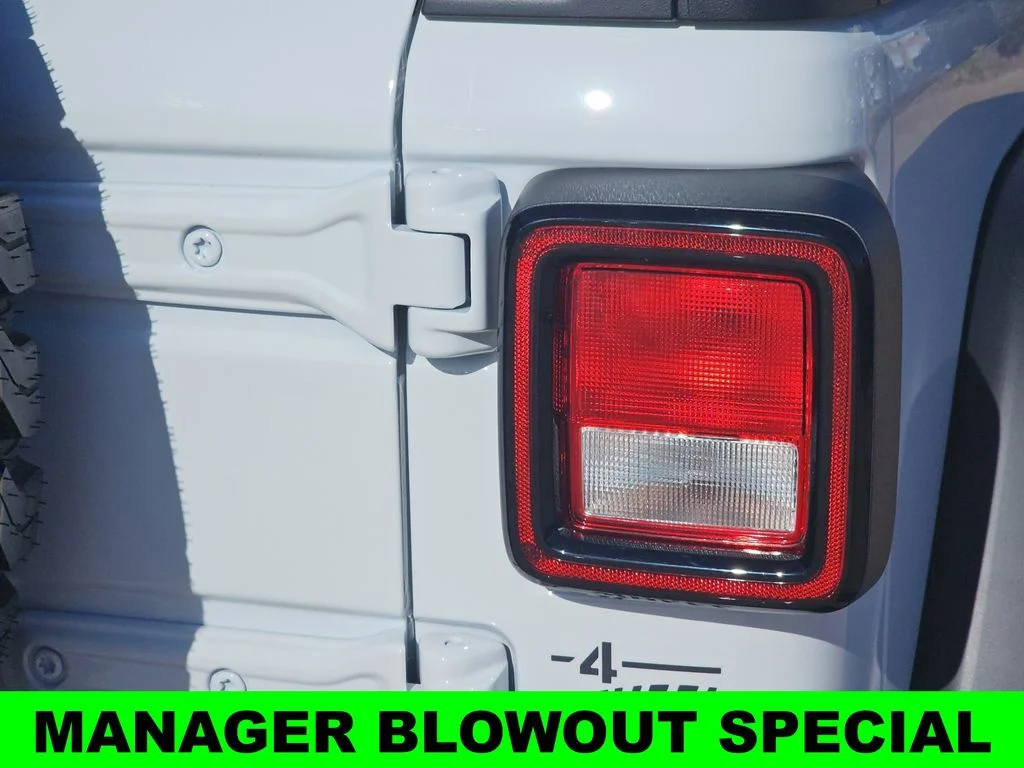 New 2026 Bright White Clear-Coat Exterior Paint Jeep Willys image 40