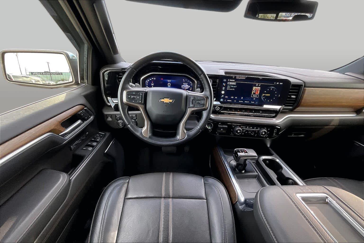 Used 2022 Dark Ash Metallic Chevrolet High Country image 6