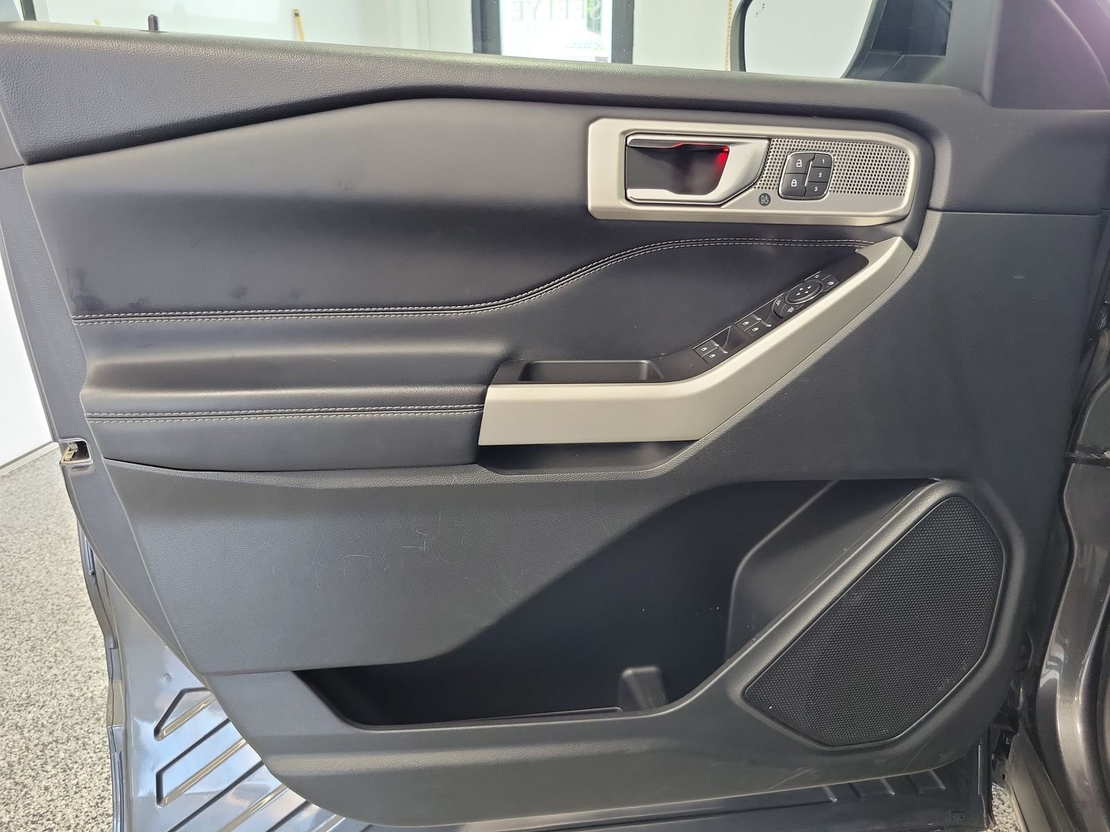 Used 2020 Gray Ford Limited image 6