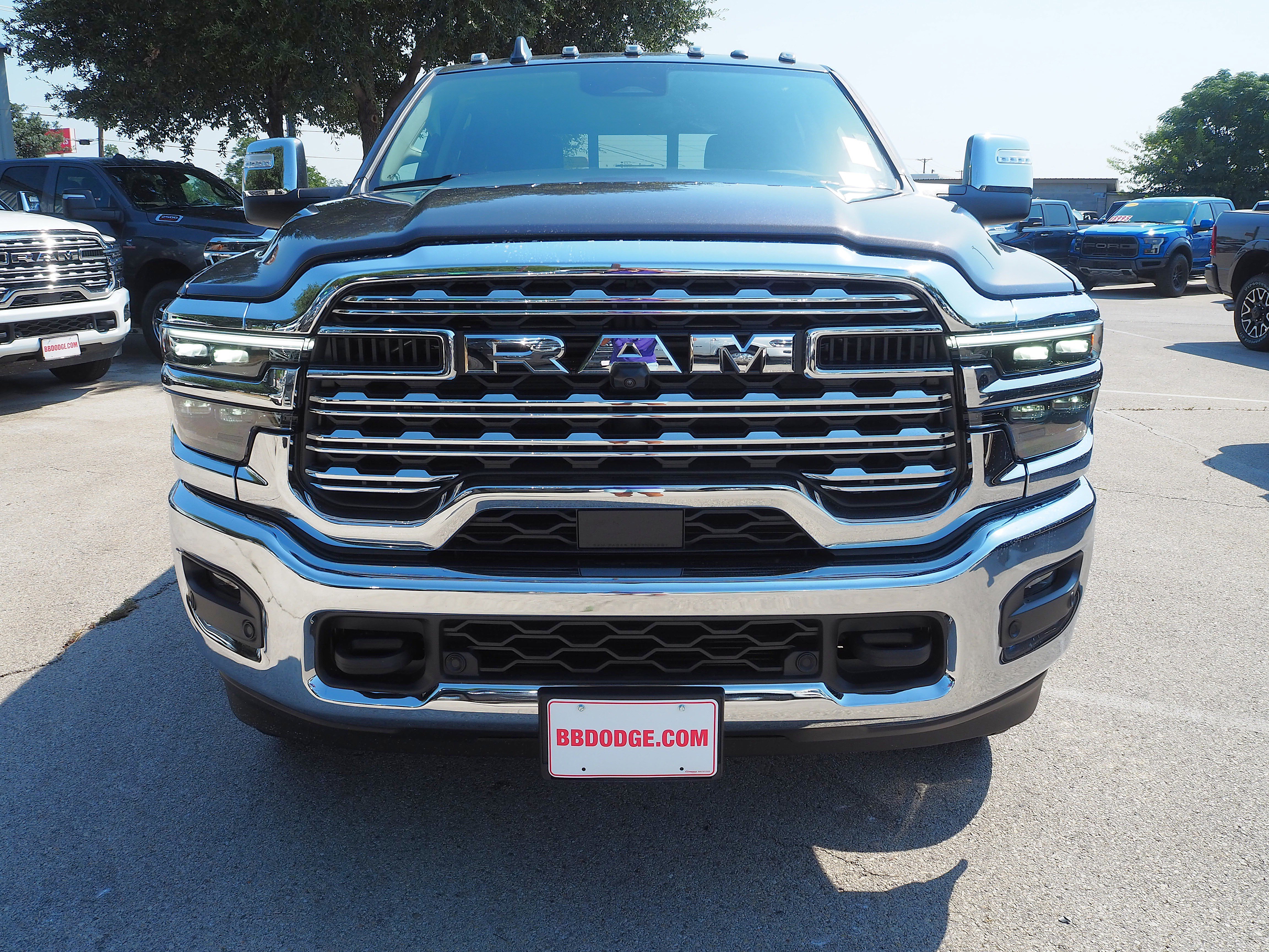 New 2026 Granite Crystal Metallic Clear-Coat Exterior Paint RAM Longhorn image 3
