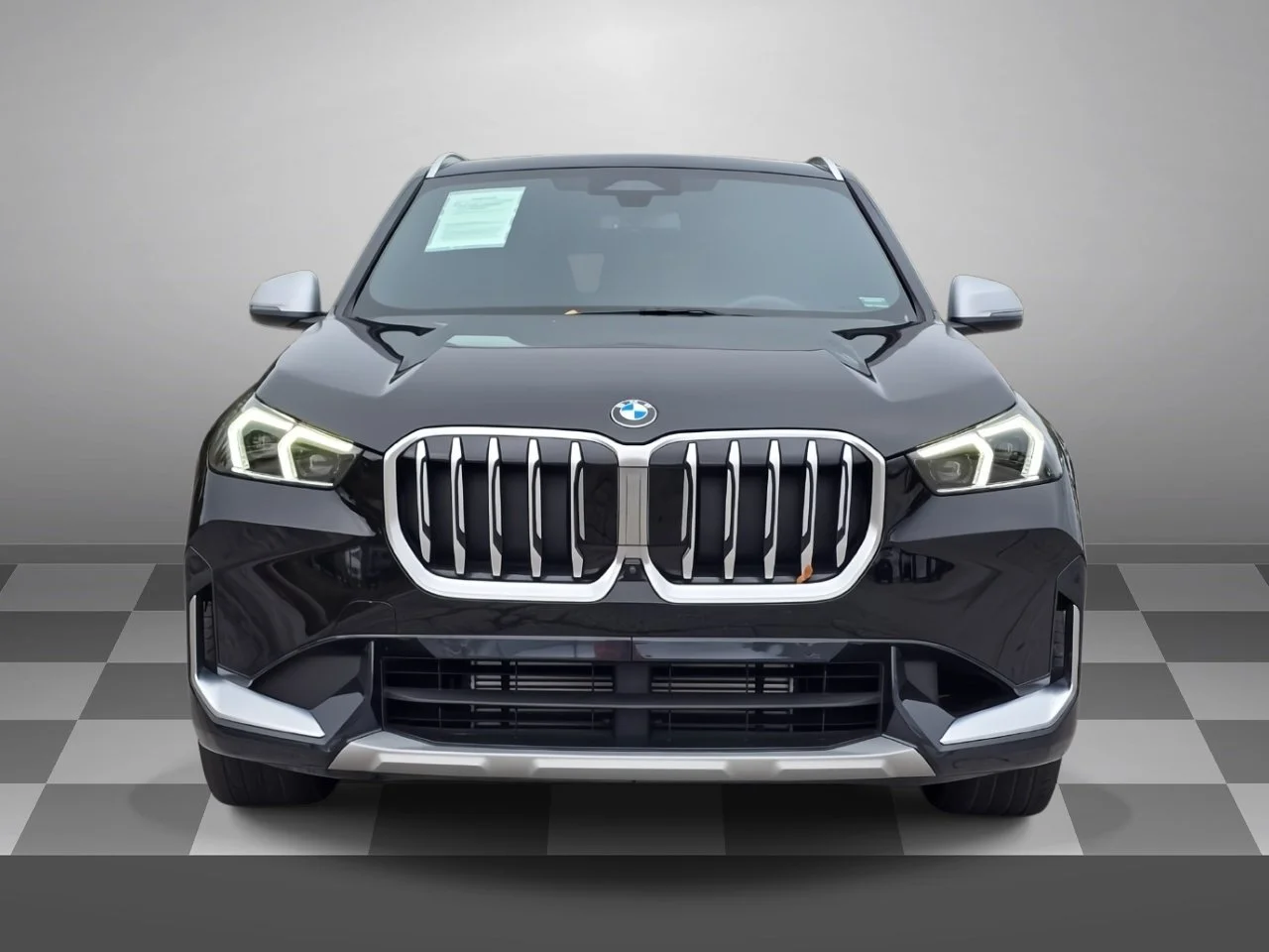 Used 2024 Jet Black BMW xDrive28i image 1