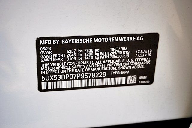 Used 2023 White BMW xDrive30i image 40