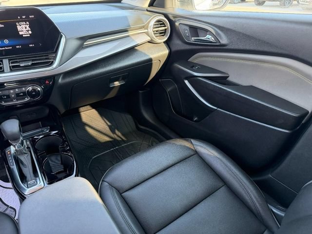 Used 2024 Summit White Chevrolet ACTIV image 15