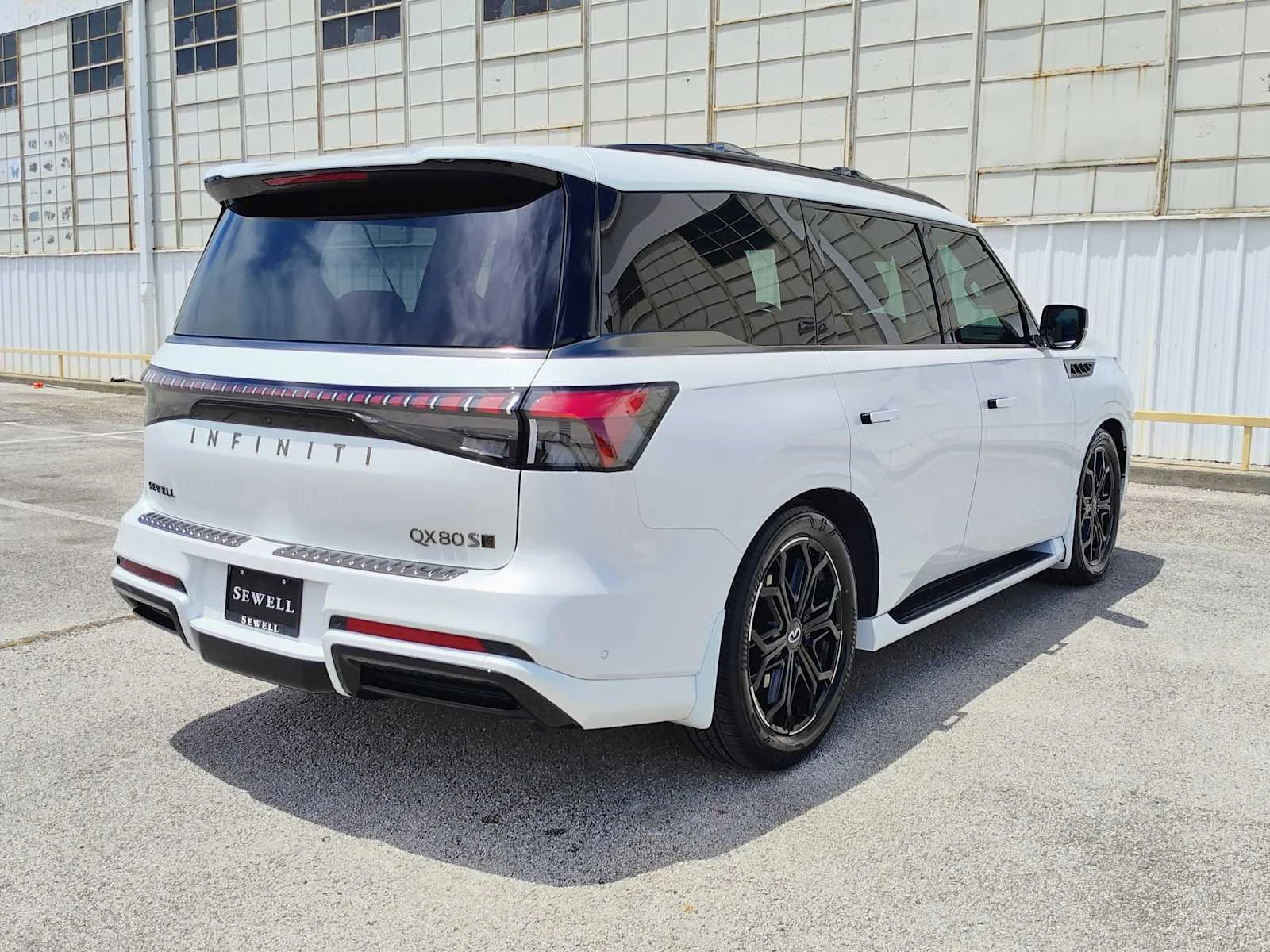New 2026 RADIANT WHITE INFINITI Sport 4WD image 7