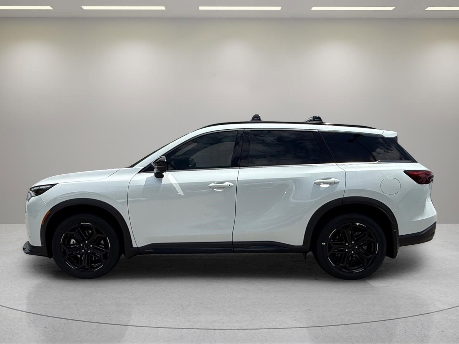 New 2027 RADIANT WHITE INFINITI Sport AWD image 8