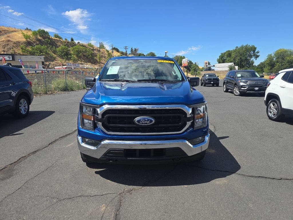 Used 2023 Blue Ford XLT image 2