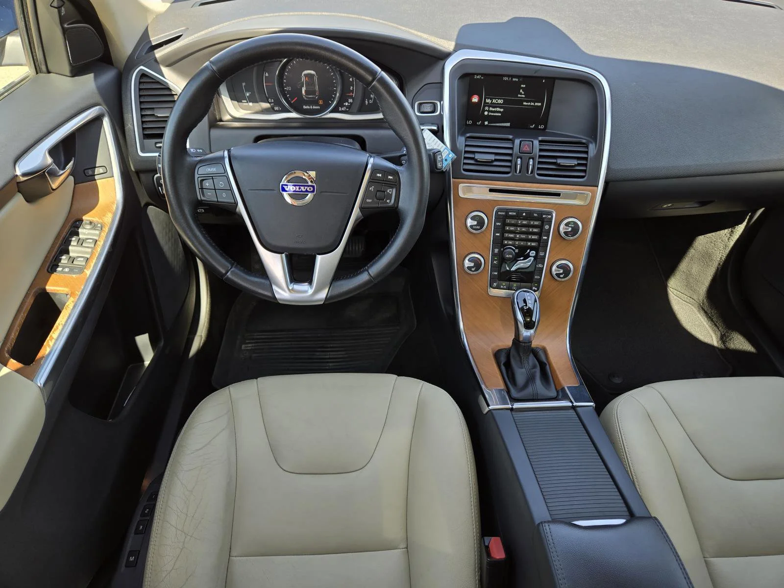 Used 2017 Blue Metallic Volvo Inscription image 35