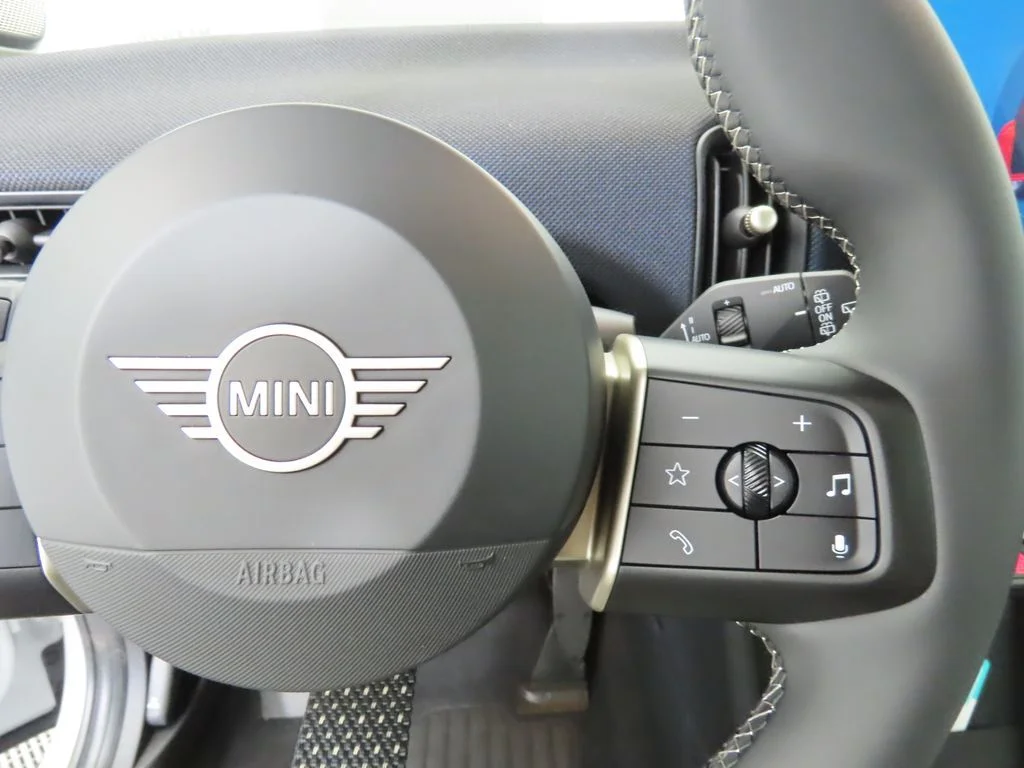 Used 2026 Nanuq White Metallic MINI  image 13