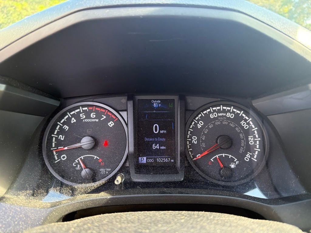 Used 2020 White Toyota SR image 11