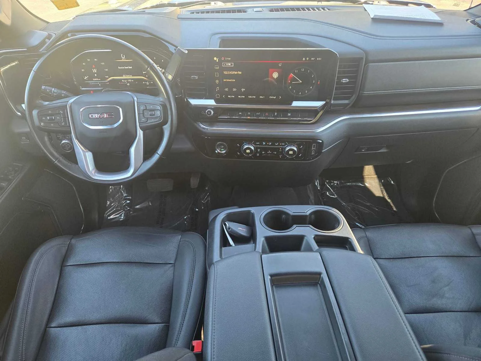 Used 2024 Downpour Metallic GMC SLT image 9