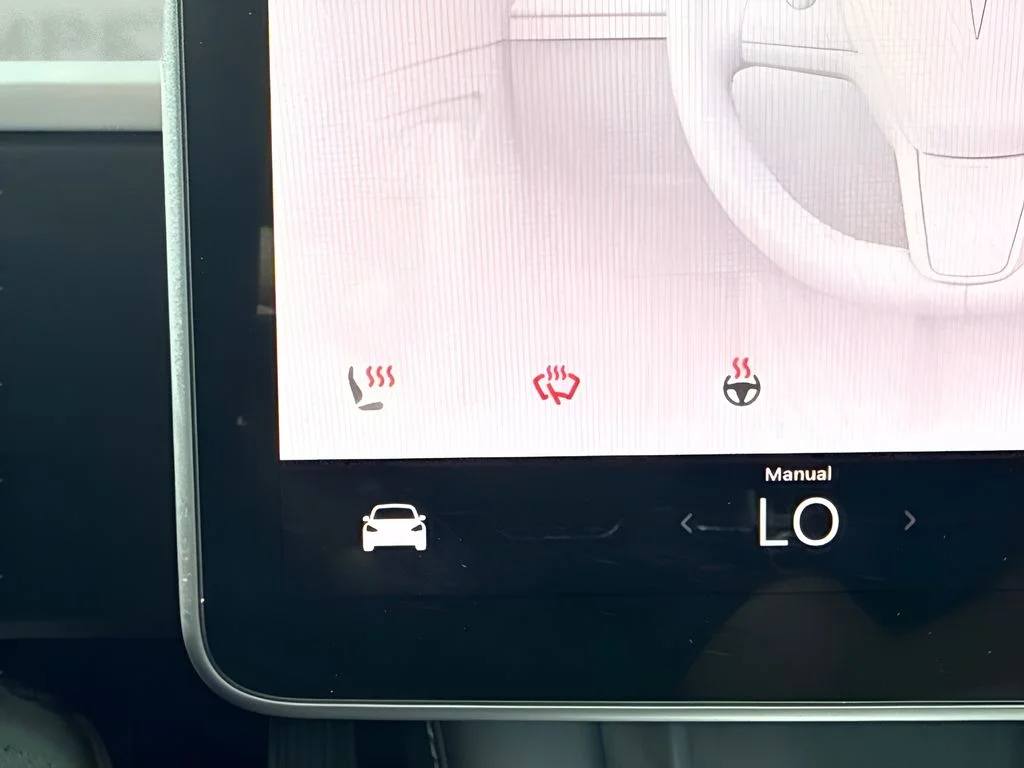 Used 2022 Red Tesla Long Range image 13