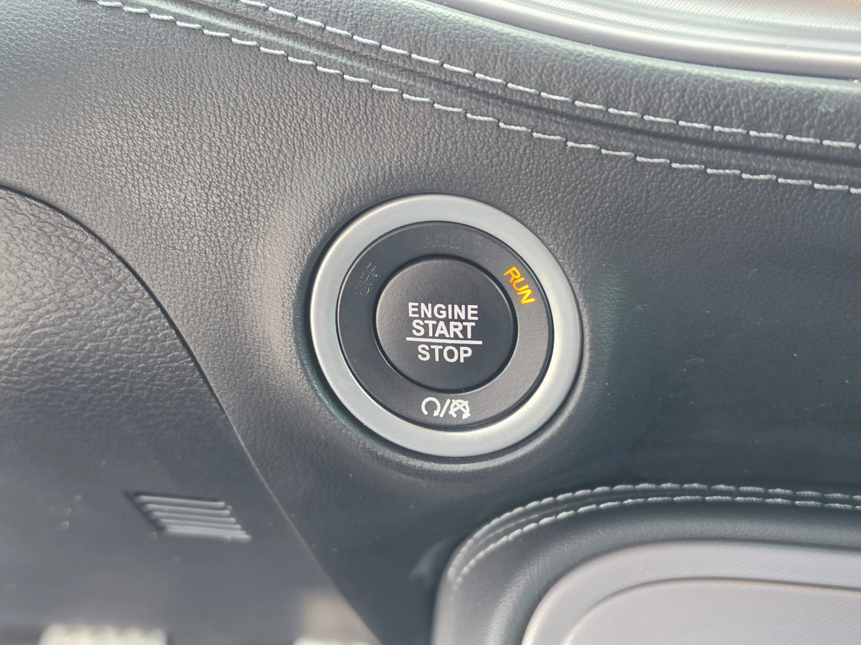 Used 2023 Granite Pearlcoat Dodge R/T image 35