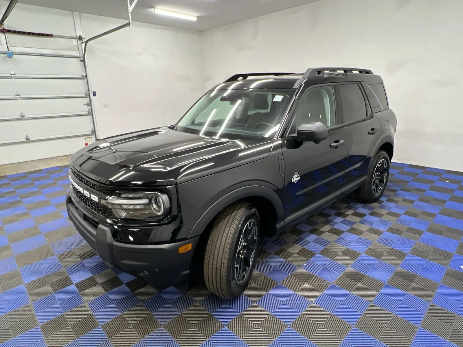 New 2026 Shadow Black Ford Outer Banks image 33