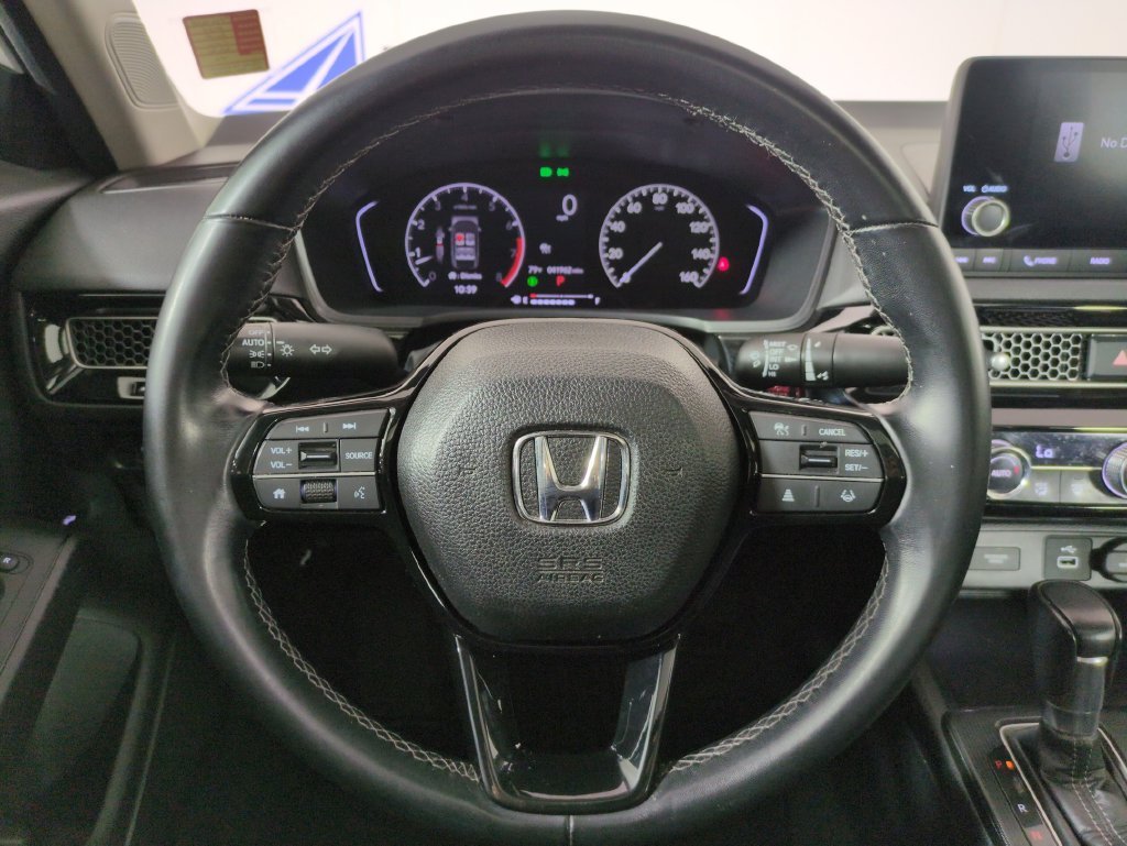 Used 2024 Platinum White Pearl Honda EX image 16