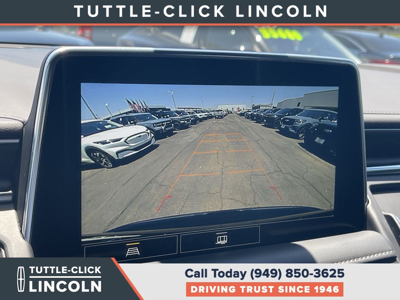 Used 2021 Black Chevrolet Z71 image 29