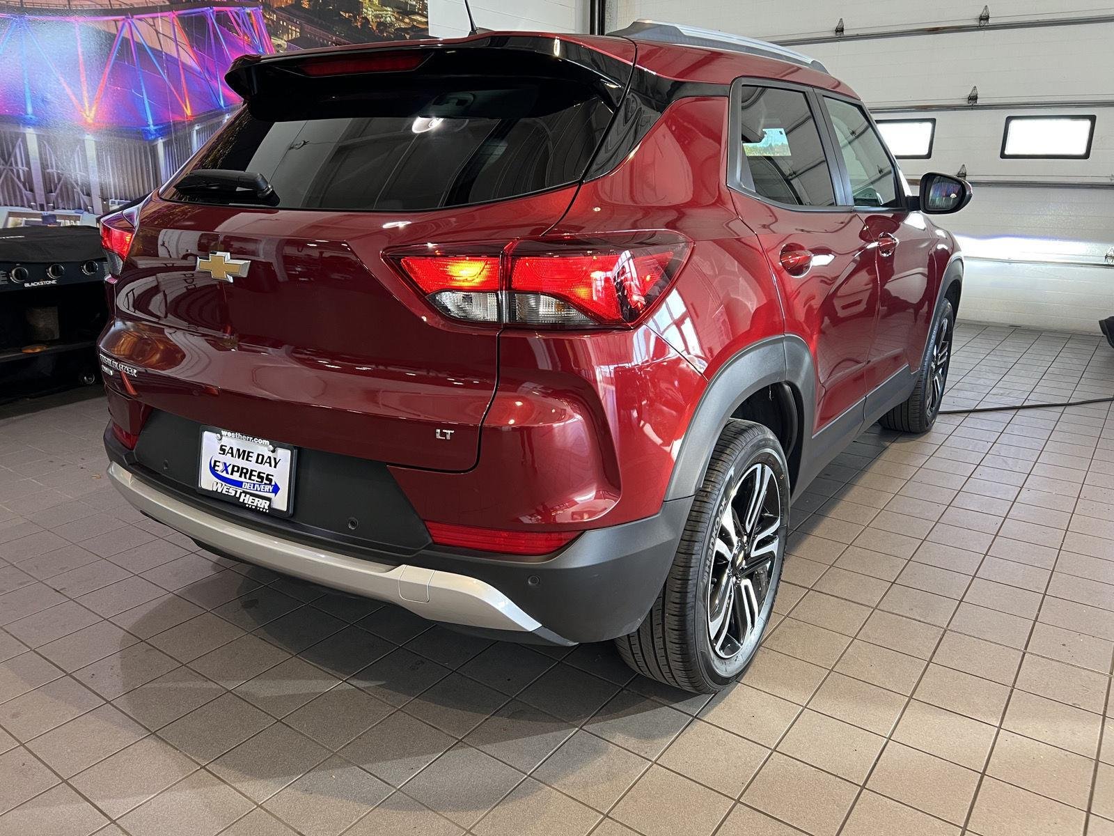 Used 2024 Crimson Metallic Chevrolet LT image 8