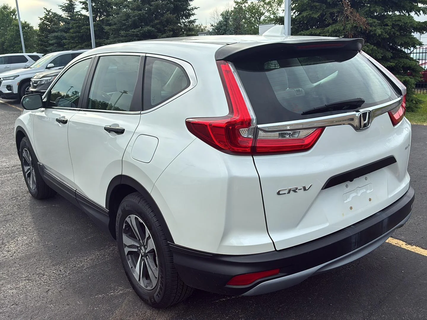 Used 2018 White Diamond Pearl Honda LX image 17