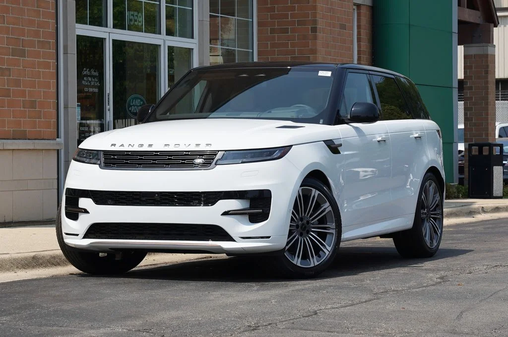 New 2026 Fuji White Land Rover Dynamic SE image 1