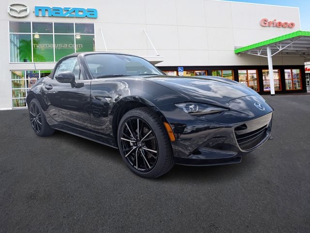 2026 Mazda MX-5 Miata Grand Touring Auto's photo