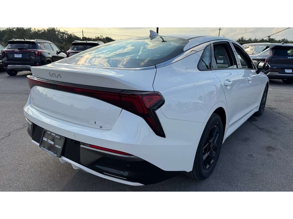 2026 Kia K5 LXS photo 4
