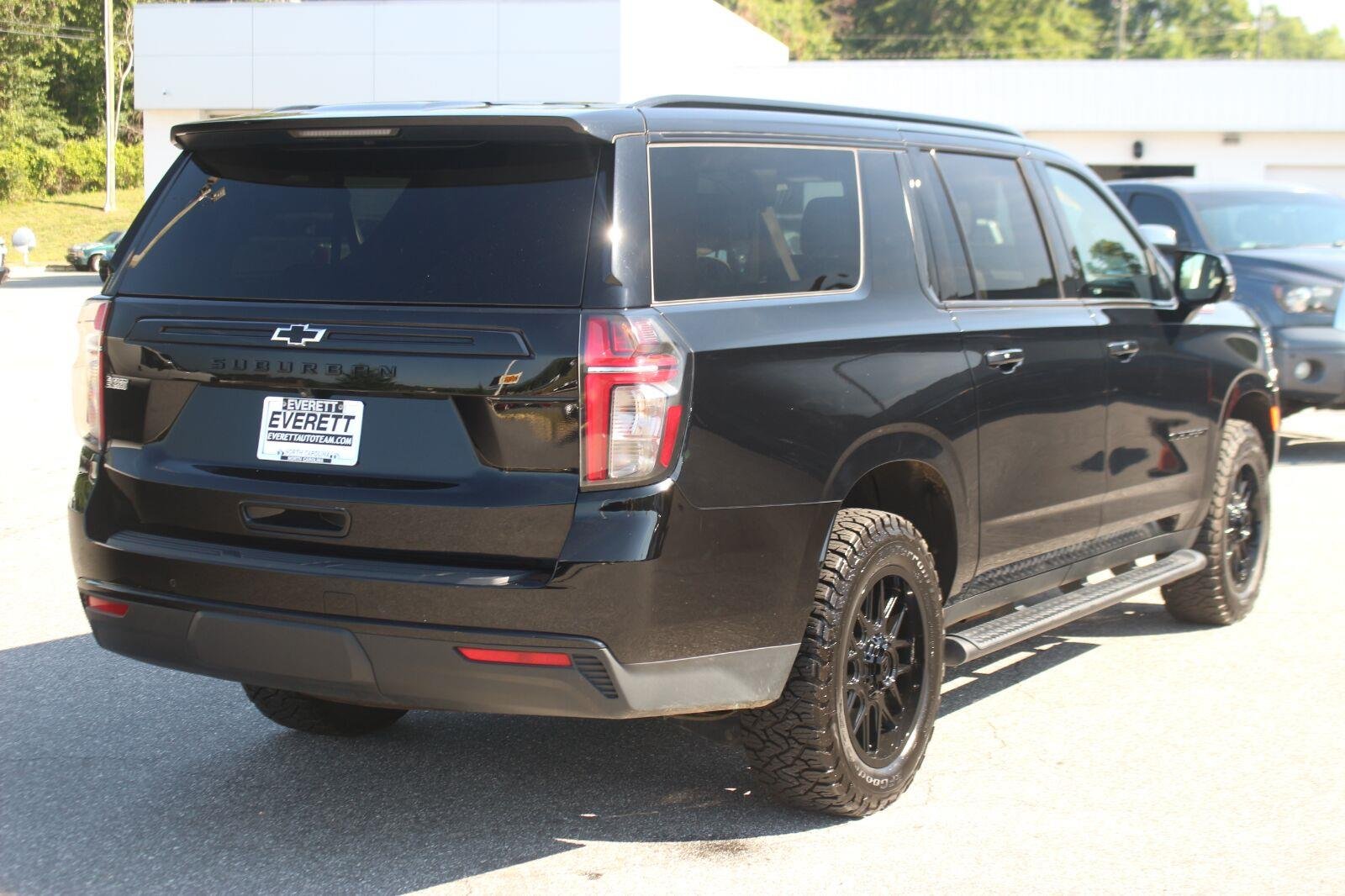 Used 2024 Black Chevrolet Z71 image 7