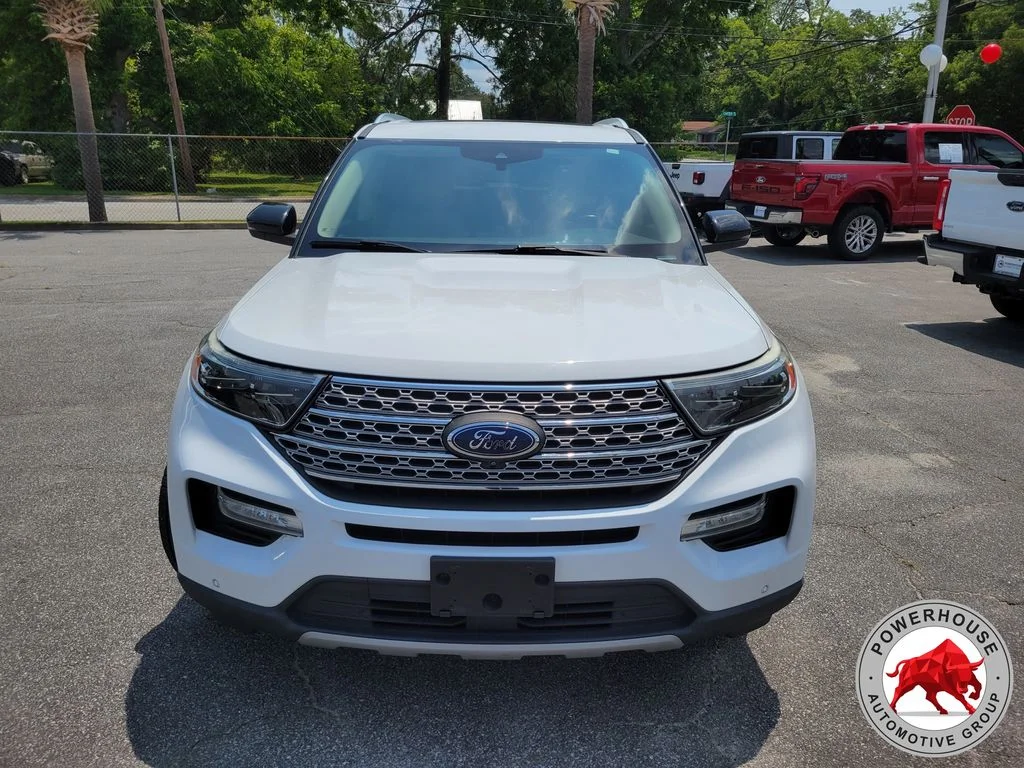 Used 2020 White Ford Limited image 9