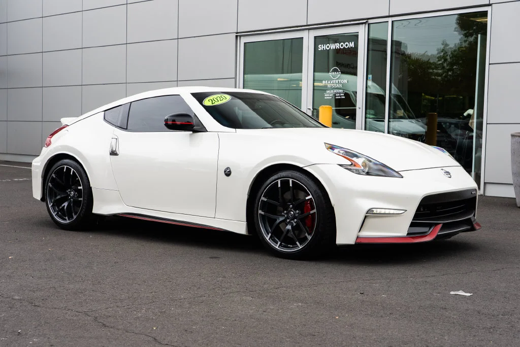 Used 2020 White Nissan Nismo image 1