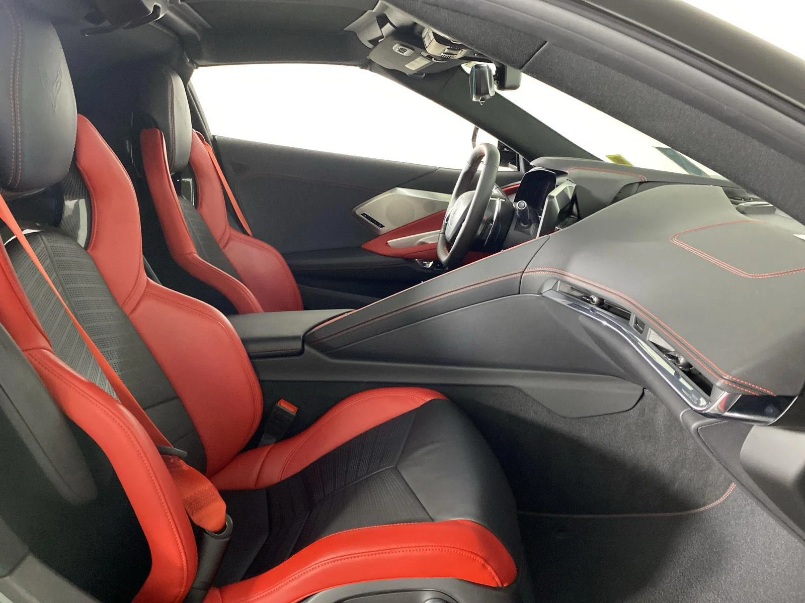 Used 2020 BLACK Chevrolet 2LT image 27