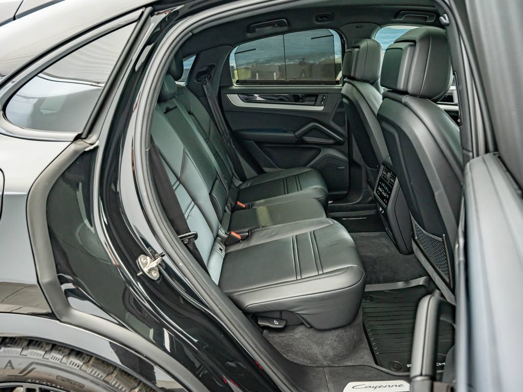 2025 Porsche Cayenne Coup E-Hybrid - Photo 36