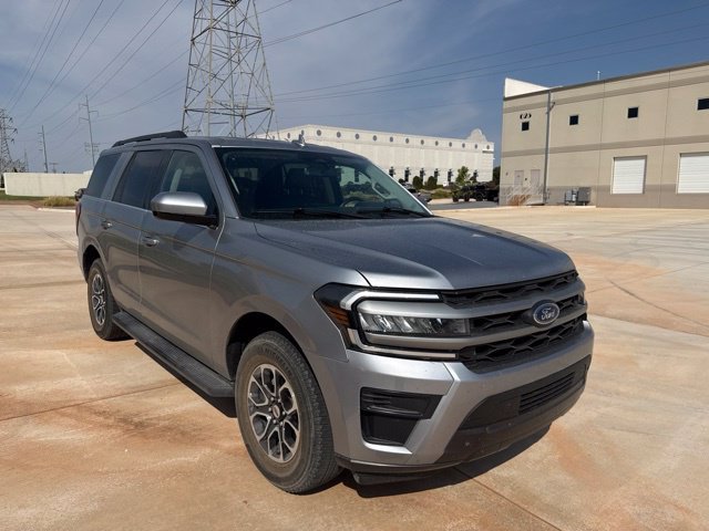 Used 2024 Silver Ford XLT image 3
