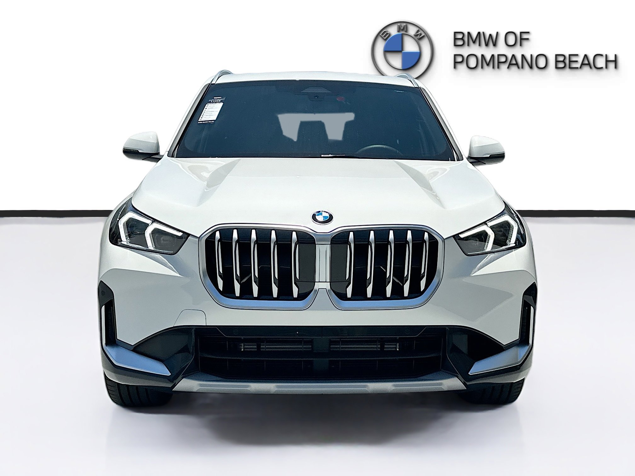 New 2026 Alpine White BMW xDrive28i image 2