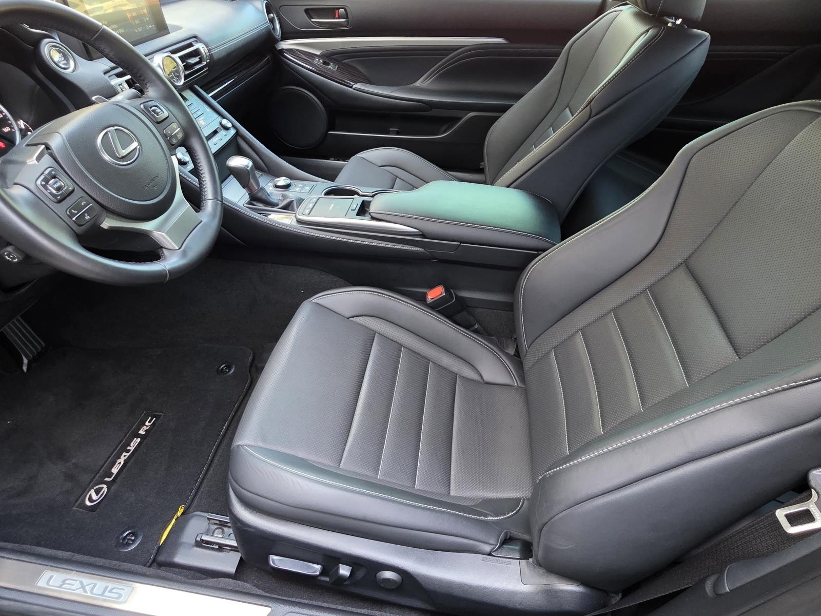 2024 Lexus RC 300 - Photo 6