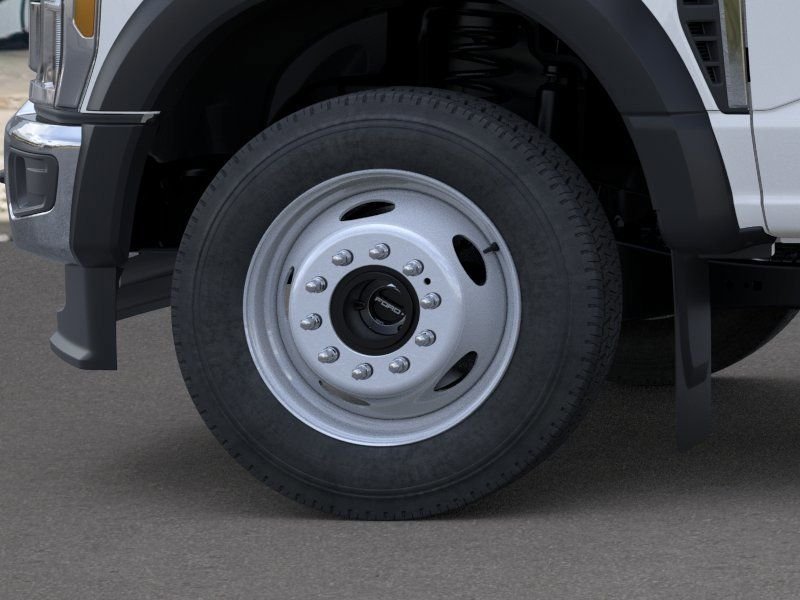2025 Ford F-450 Super Duty Chassis Cab XL - Photo 19