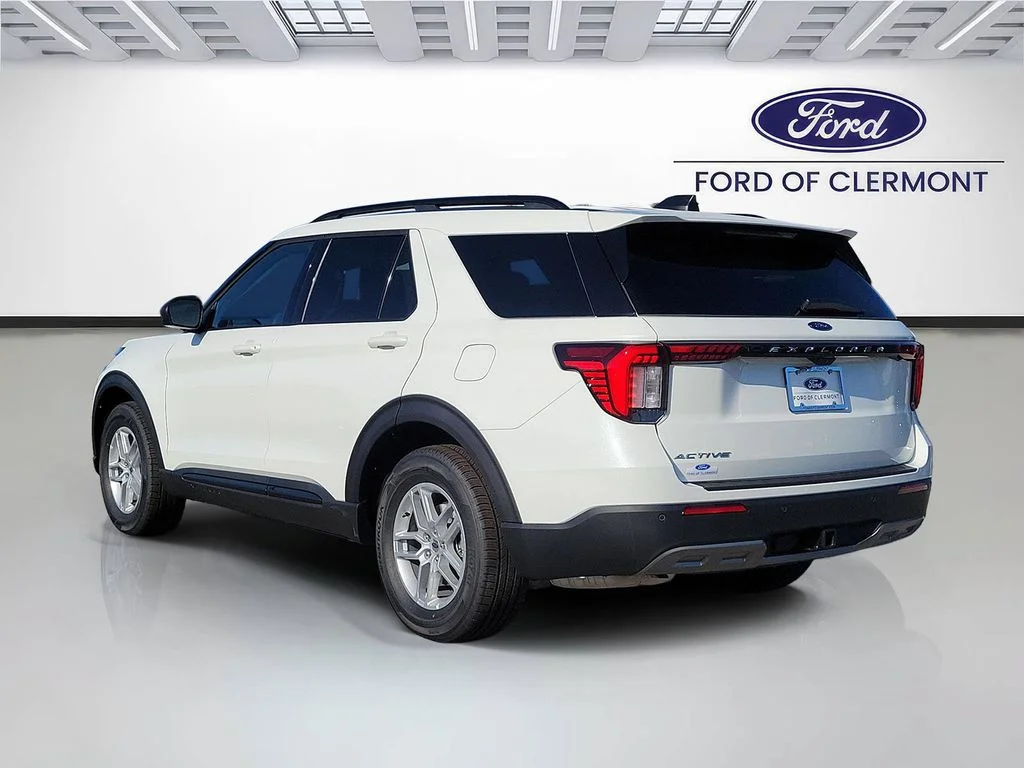 New 2026 Star White Metallic Tri-Coat Ford Active image 3