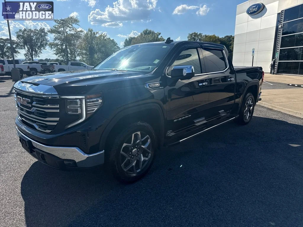 Used 2025 GMC Sierra 1500 SLT with VIN 3GTUUDED6SG358727 for sale in Little Rock