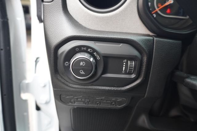 New 2026 Bright White Clearcoat Jeep Sport S image 18