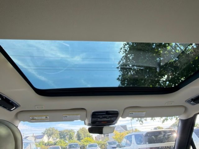 Certified Used 2025 Blue Land Rover SE image 36