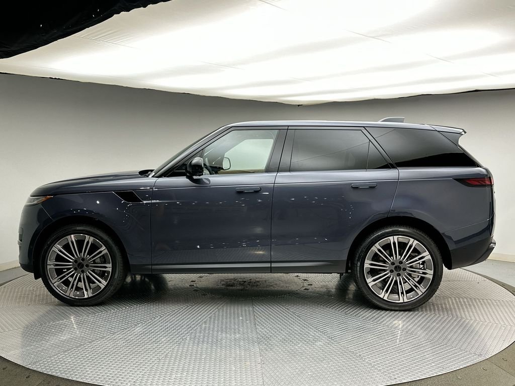 New 2027 Varesine Blue Metallic Land Rover SE image 2