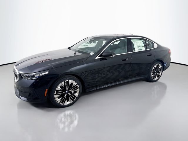 2025 BMW 5 Series 530i - Photo 3