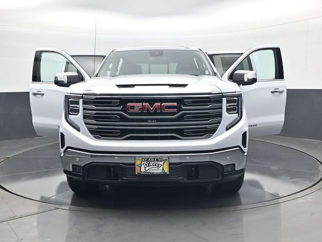 New 2026 Glacier White Tricoat GMC SLT image 31