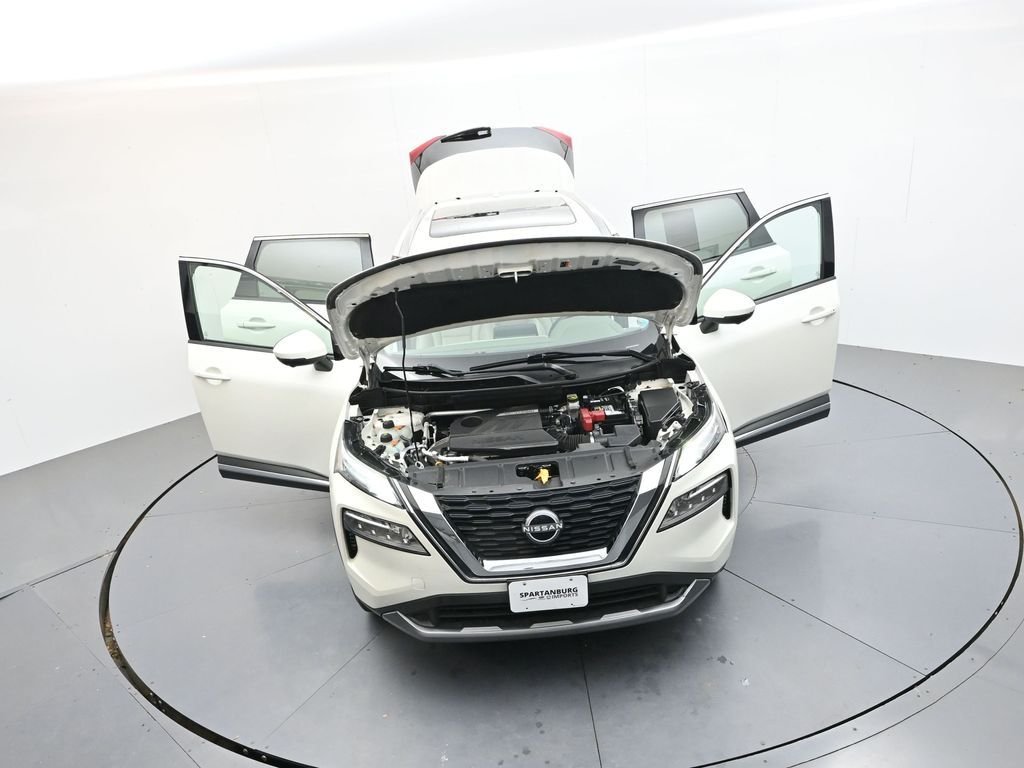 Used 2023 Pearl White Nissan SL image 41