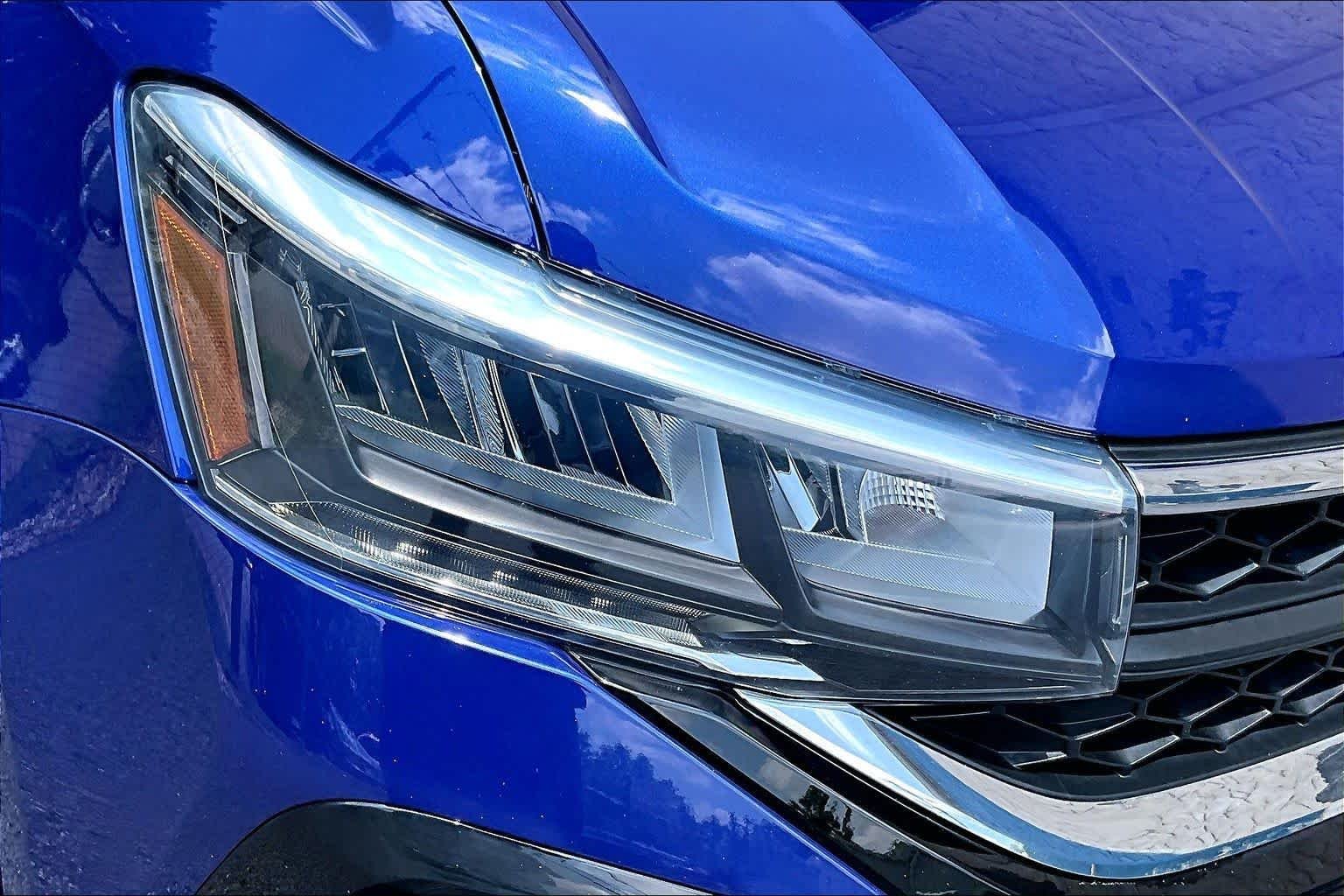 Used 2024 Dusk Blue Metallic Volkswagen S image 28