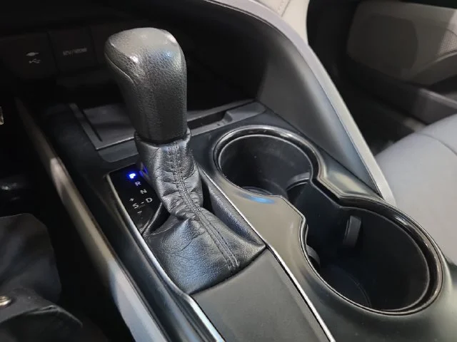 Used 2018 Celestial Silver Metallic Toyota LE image 23