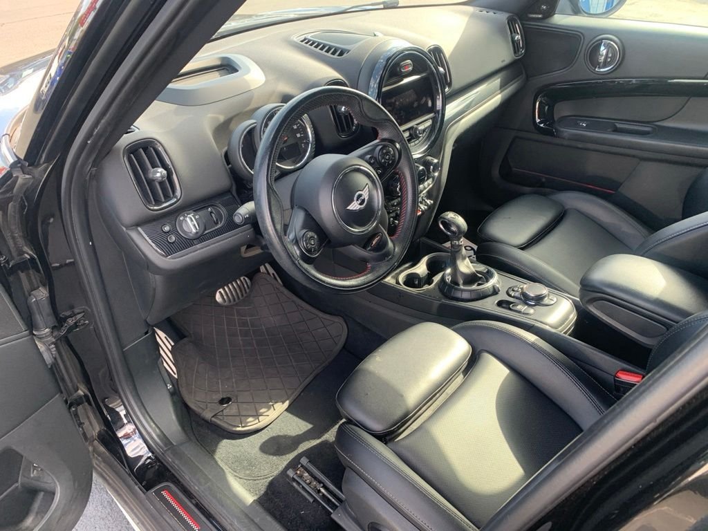 Used 2017 Black MINI Base image 10