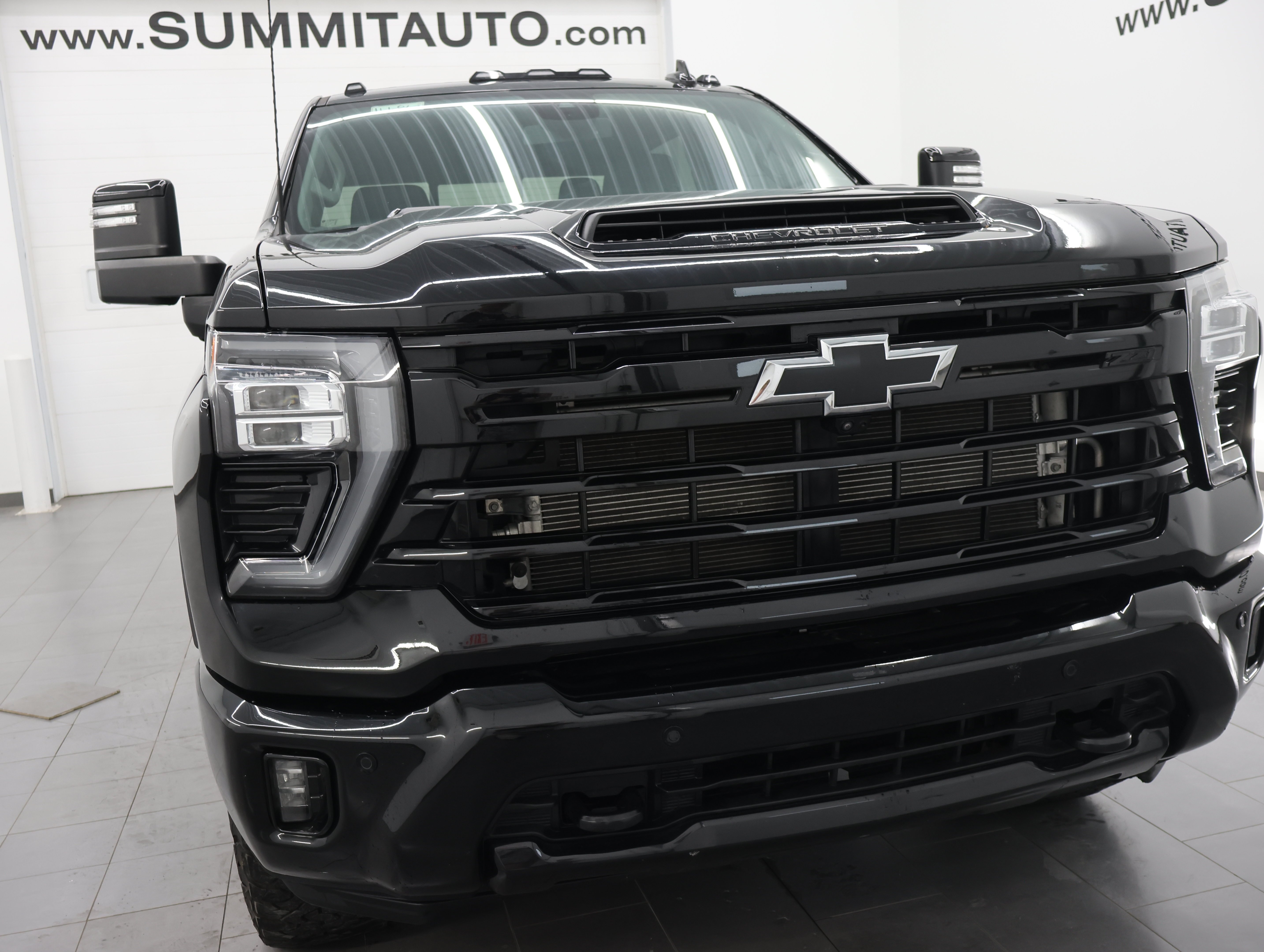 Used 2024 Black Chevrolet 4x4 Crew Cab LTZ Z71: CREW-SHORT-LTZ-MIDNIGHT-CONVENIENCE II-DIESEL-1 OWNER image 27