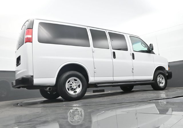 Used 2022 Summit White Chevrolet LS image 21