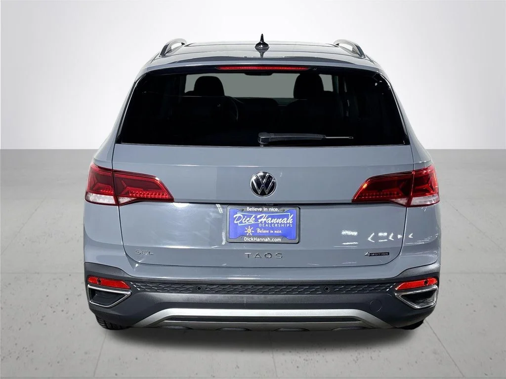Used 2022 Gray Volkswagen 1.5T SEL image 7