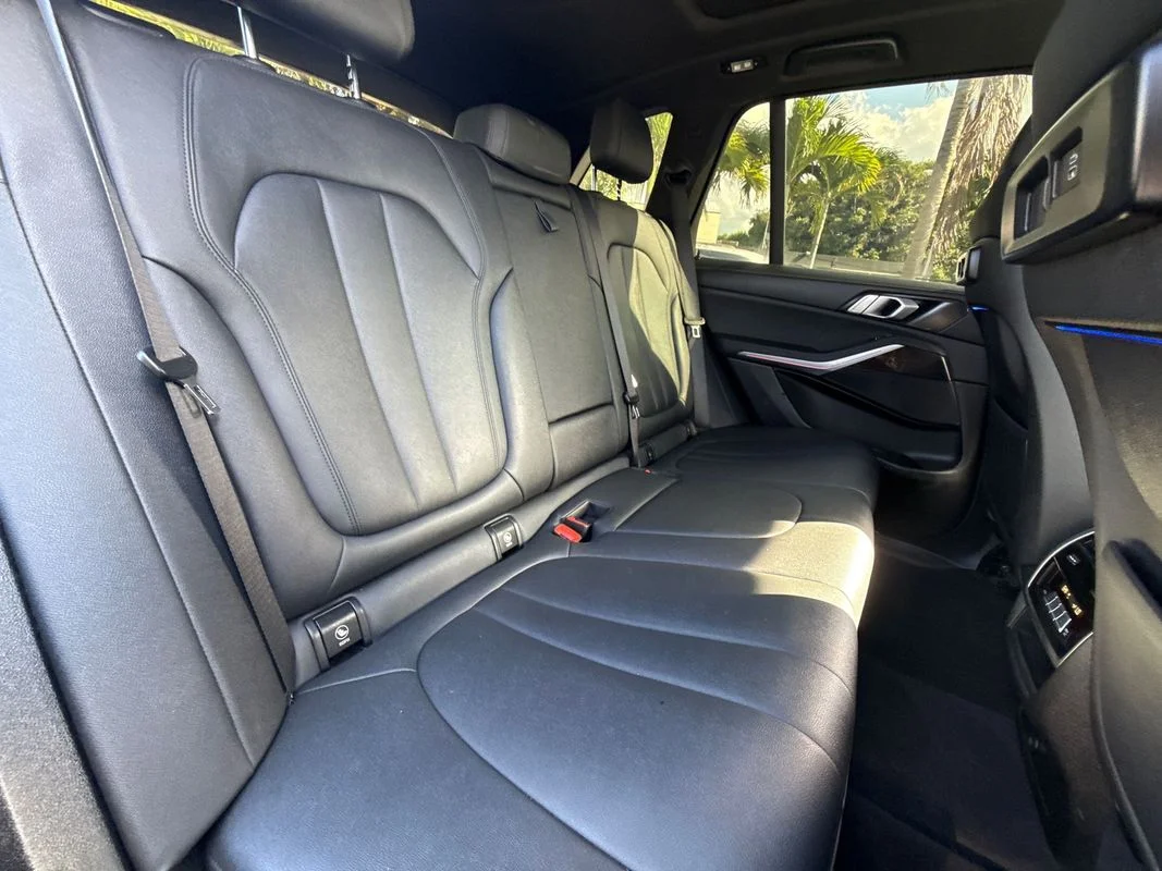 Used 2020  BMW xDrive40i image 16