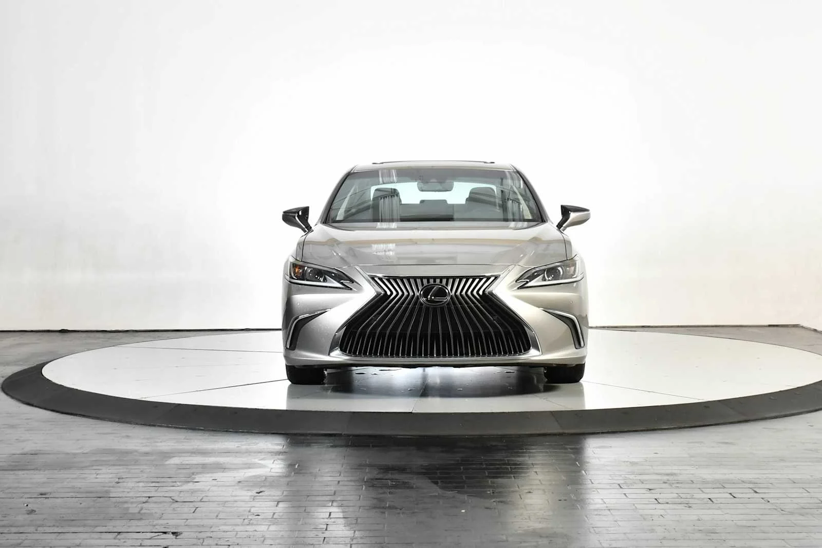 Certified Used 2020 Atomic Silver Lexus  image 10