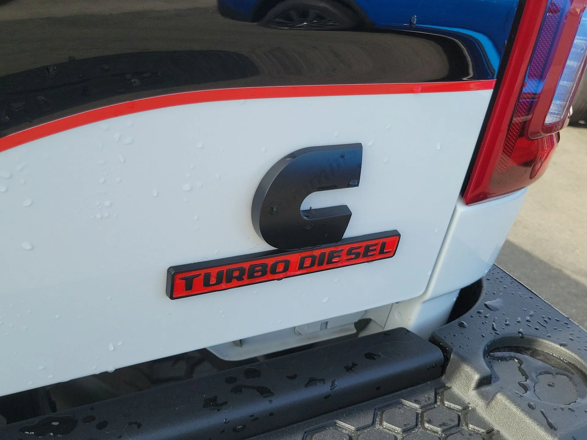 Used 2025 White Ram Laramie image 36